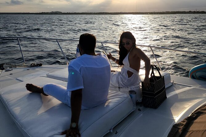 2 Hour Sunset - 47' Azimut, Tulum, Playa del Carmen, Riviera Maya - Lunch included, plus the drinks plan