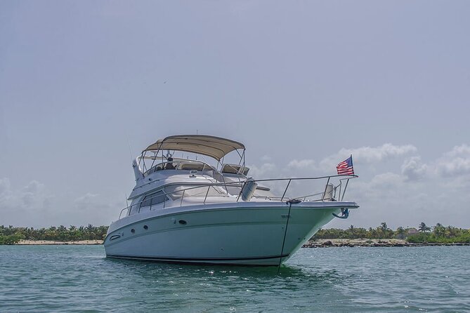 2 Hour Sunset - 51' Sea Ray Tulum, Playa del Carmen, Riviera Maya - Paddleboards and life jackets, plus a real chance to get in the water
