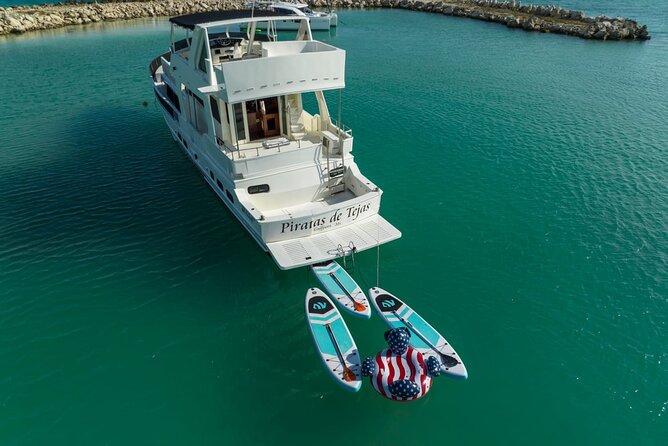 2 Hour Sunset-53' Hatteras Tulum, Playa Del Carmen, Riviera Maya - The crew makes it feel personal: Daniel, Adrian, Juan, Edgar, and the rest
