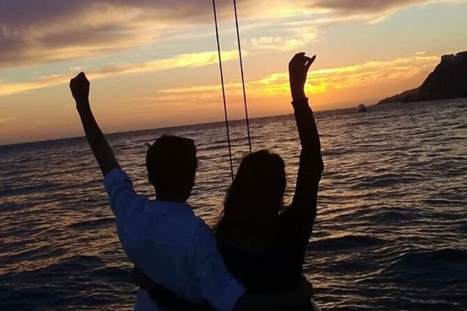 2 Hour Sunset Tour on Catamaran in Cabo San Lucas - Music volume and the party cruise factor: what to expect