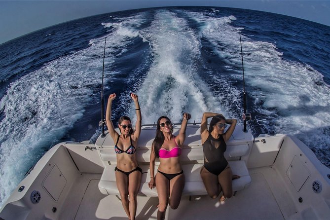 3 Hour Xpu-Ha - 51' Sea Ray Tulum, Playa del Carmen, Riviera Maya - The return cruise back to the marina