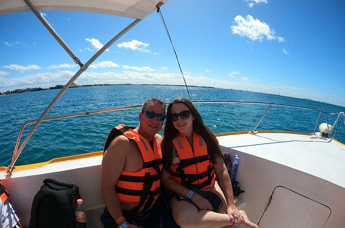 3 Hours VIP Semiprivate Tour Isla Mujeres Full Snorkeling Experience - Snacks, margaritas, and the small comforts