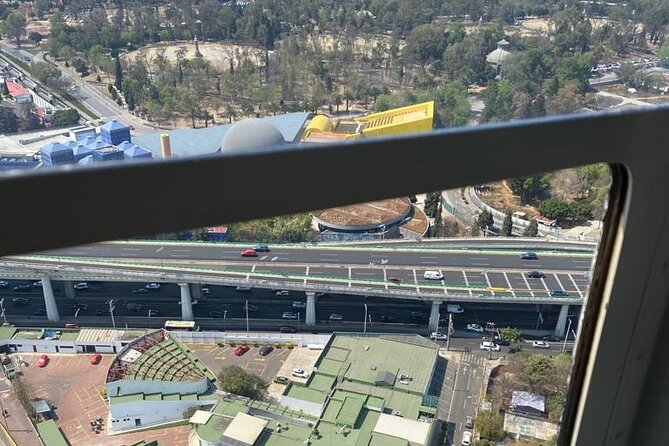 30 min Private Helicopter Tour in Mexico City - A 30-minute helicopter ride that actually gives you air time