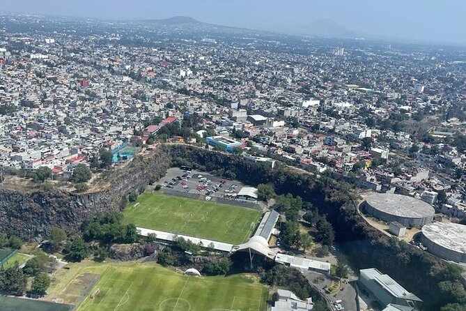 30 min Private Helicopter Tour in Mexico City - Zócalo and Paseo de la Reforma: the city’s big geometry