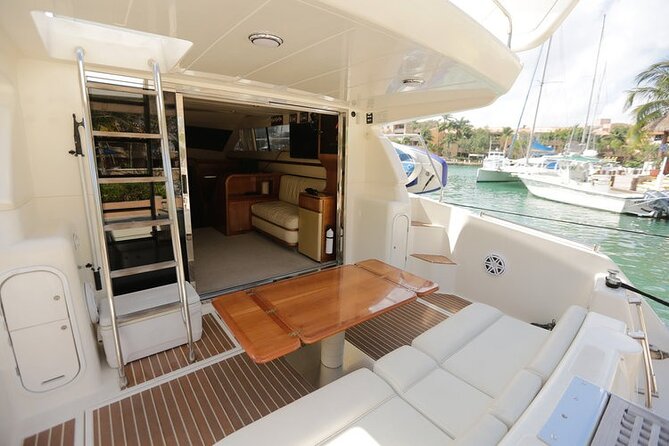 4 Hour - 47' Azimut, Tulum, Playa del Carmen, Riviera Maya - Location context: Tulum and Playa del Carmen, with a Puerto Aventuras base
