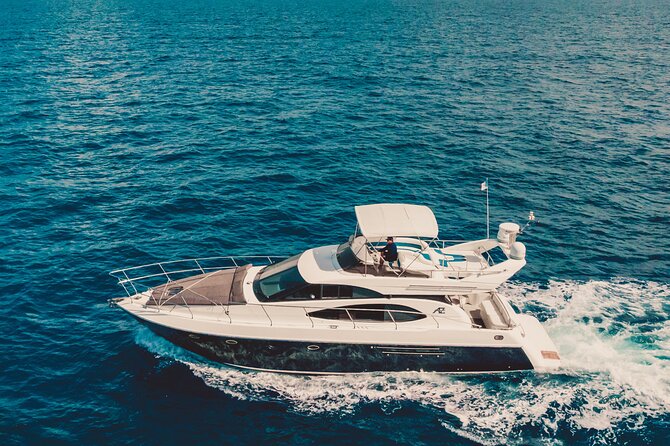 4 Hour 50' Azimut Yacht All-Inclusive in Tulum & Playa del Carmen - Private Azimut Yacht Day, Right Off Puerto Aventuras