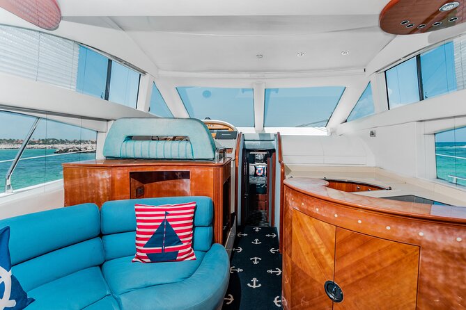 4 Hour 50' Azimut Yacht All-Inclusive in Tulum & Playa del Carmen - The Onboard Lunch That Makes the Trip Feel Like More Than a Boat Ride
