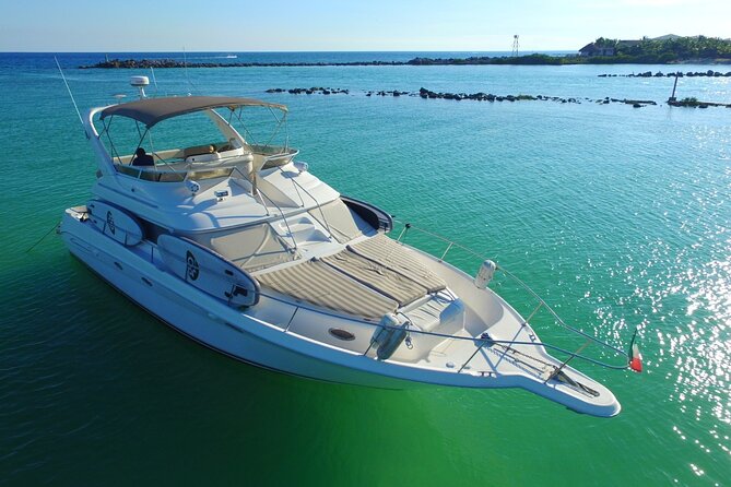4 Hour - 51' Sea Ray, Tulum, Playa del Carmen, Riviera Maya - Bluetooth music, open-air time, and the “everyone gets a good moment” vibe