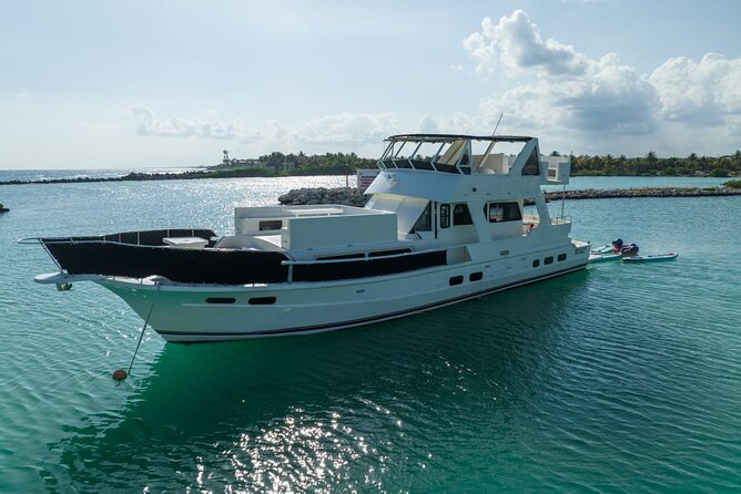 4 Hour - 72' Bruce Roberts, Tulum, Playa del Carmen, Riviera Maya - Stop 1 at H2OH Sun Cruises: Where the Fun Starts