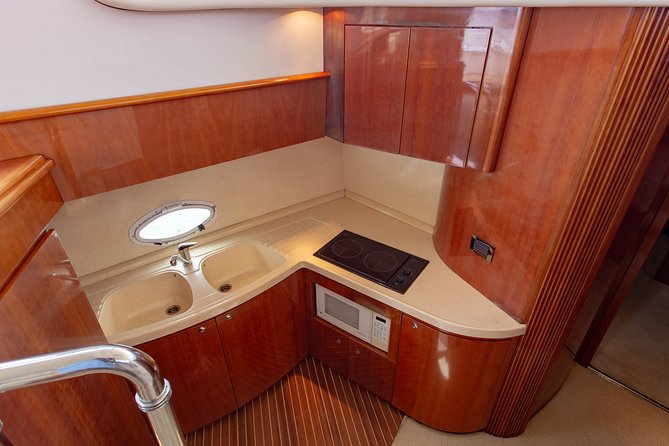 4H 42' Azimut Yacht All-Inclusive from Tulum & Playa del Carmen. - Troll Fishing, Catch Prep, and Extra Gear Options
