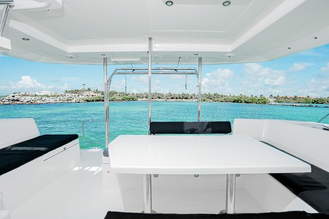 4H Lux 40' Catamaran All-Inclusive in Tulum and Playa del Carmen. - Fishing, Ceviche, and the Crew Doing Real Work