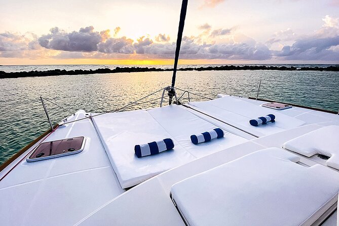 4H Private 38'Catamaran All-Inclusive in Tulum & Playa del Carmen - Crew Energy: Named Service That Changes the Mood