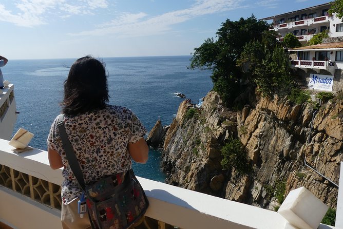 4Hrs Small Group Half Day City Tour with Lunch at High Divers - Price and Value: Is $120.75 a Good Deal?