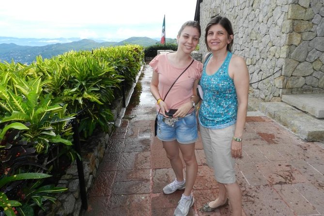 6Hr Cruise or Hotels City Tour, Divers, Baby Turtles Peace Chapel - The Guides Are the Real Engine of the Day