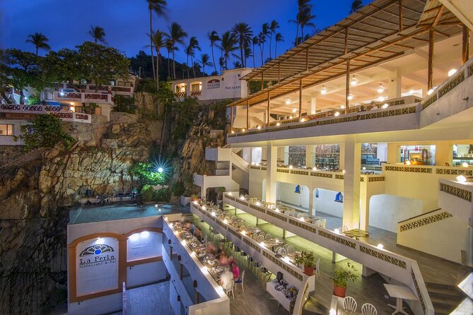 Acapulco Cliff Divers at Night - The practical value of $110: what you really pay for