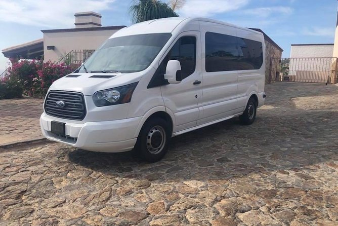 Airport Los cabos Round Trip Transportation - Vehicle expectations: AC, Wi-Fi, and what you might end up with