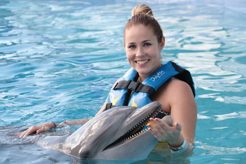 Akumal: Dolphin Encounter - The 55-Minute Plan: Intro, Locker Time, and Water Contact