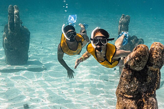 All-Inclusive Isla Mujeres Catamaran with Free Transportation - Stop 3: Isla Mujeres lunch at the Beach Club (Zaza or Ice Bar)