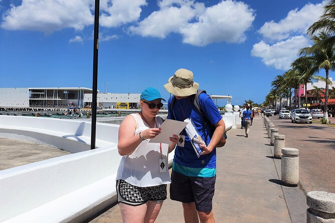 Amazing Cozumel Race: Small-Group Tour and Scavenger Hunt - What you actually do for 4 hours: clues, stops, and the sightseeing you earn