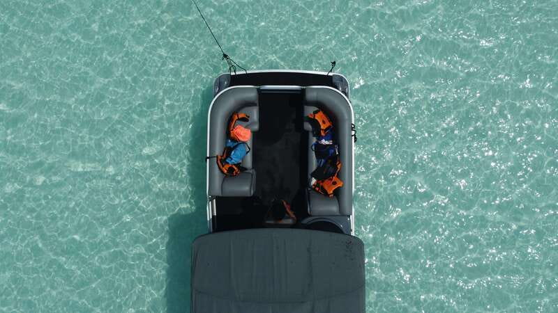Bacalar: 3-hr Pontoon Boat Tour with Beach Club + Kayaks - Boat Setup and the Little Things That Make It Enjoyable
