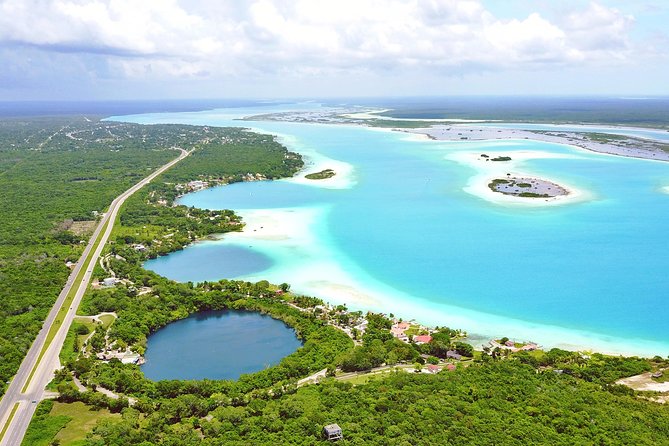 Bacalar – 7 Colors Lagoon Excursión Costa Maya - Cocalitos Beach Club, Lunch, and the Bacalar Food Moment