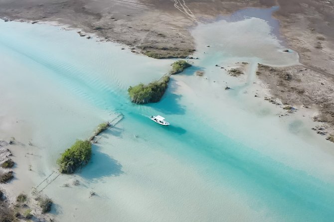 Bacalar Boat Tour and Visit to Cenotes - Why Bacalar’s 7-color lagoon feels different from a boat