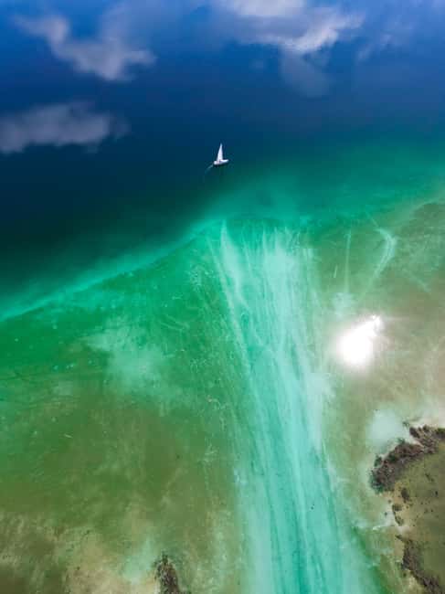 Bacalar: Lagoon Sailing Tour with Snacks and Drinks - Canal de los Piratas: the sandbank time that changes the tour