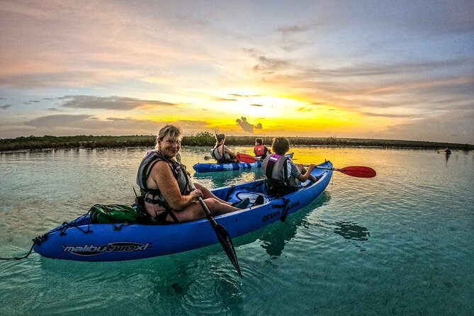Bacalar Sunrise in Kayak - Laguna Mariscal: The Sunrise Viewing Stop and Photo-Video Window