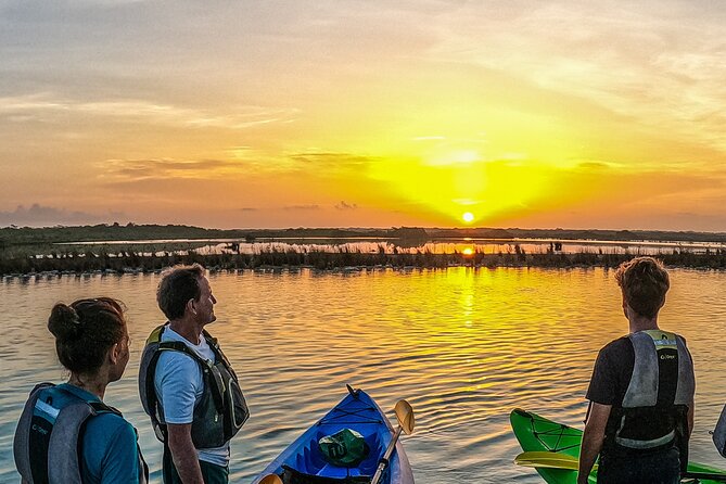 Bacalar Sunrise in Kayak - Breakfast: The Part That Helps You Actually Enjoy the Morning