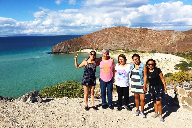 Balandra Beach & City Tour La Paz & Todo Santos hotel California - Pearls from the Sea of Cortez: a quick stop with sales-spot potential