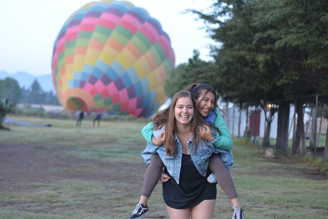 Balloon Flight + Breakfast in a cave + Pick up CDMX + Pyramids - Sunrise balloon over Teotihuacan: why it hits different