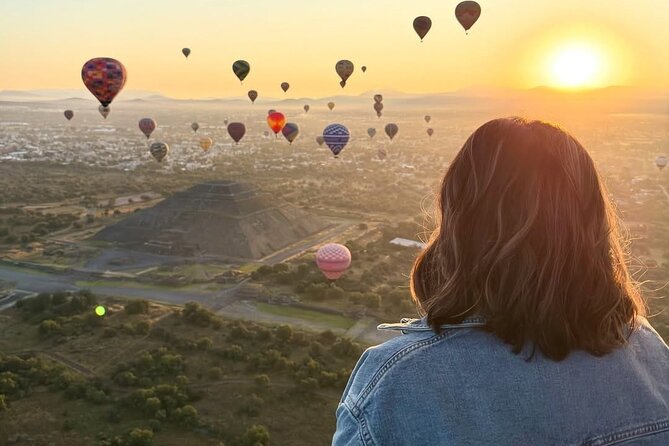 Balloon flight / Breakfast in the cave / CDMX pick-up + Pyramids - Key highlights at a glance