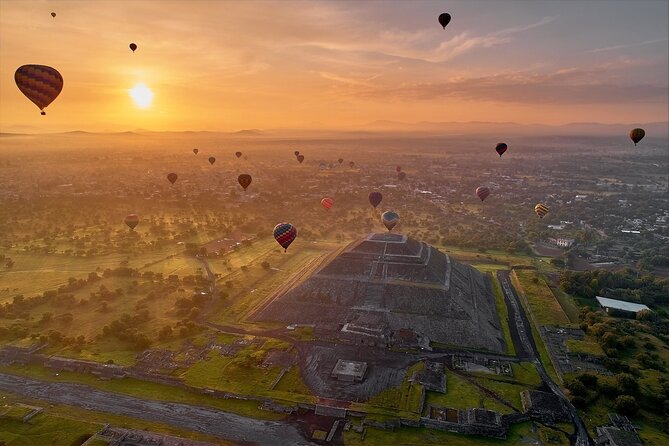 Balloon Flight + Cave Breakfast + Pick Up from CDMX or We Fly - After Landing: Toast, Timing, and the Pace of Your Morning