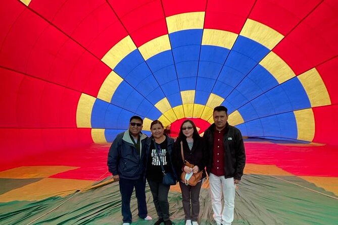 Balloon flight + pick up in CDMX + Breakfast in Cave + Pyramids - The obsidian and maguey workshop, plus spirit tasting