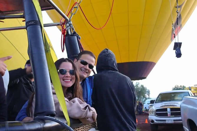 Balloon flight Teotihuacan, Breakfast in a cave Pick up in CDMX - Getting picked up in CDMX without turning it into a whole production