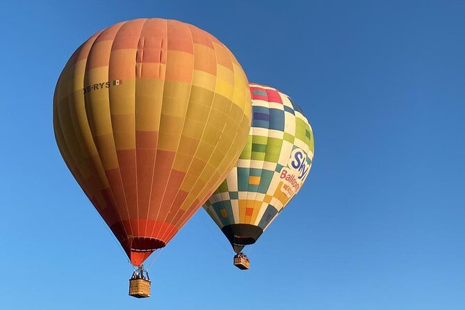 Balloon flight + Transportation + Breakfast in Cave or buffet + Pyramids - Regional liquor tasting and the Tlalocan craft stop