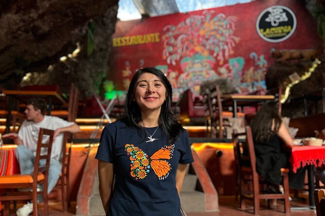 Balloon Flight with Breakfast in Cave and Round Trip CDMX - Coatlan Experiencias drink workshop and tasting stop