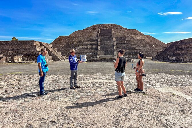 Balloon Flight with Teotihuacan & Guadalupe Shrine Full day Tour - Basilica of Guadalupe: guided meaning at a major pilgrimage site