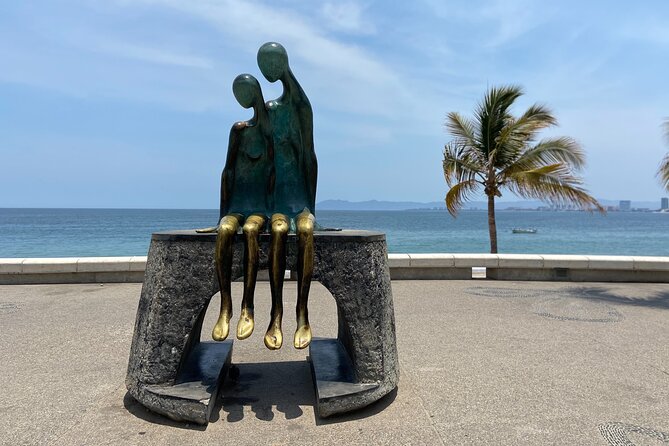 Best of Puerto Vallarta Private Tour: Highlight Treasures and Hidden Gems - Which guide you might get, and why it matters