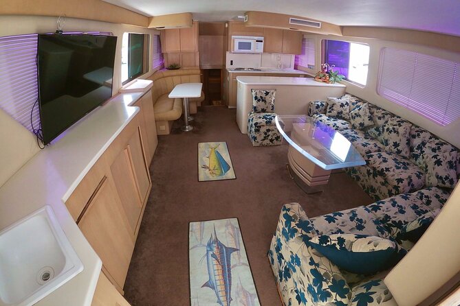 Biggest Luxury Yacht Boat Best in Cancun up to 28 pax - Space for Up to 28 People, and What That Means for Your Group