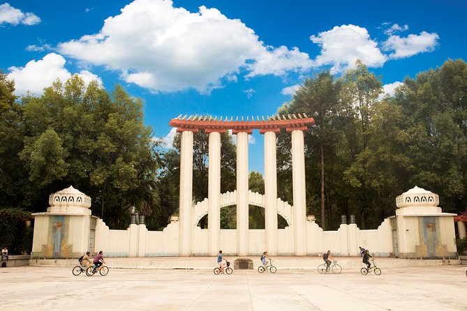 Bike to taste the world's best tacos - Mexico City - Roma Norte to La Condesa: why this tour feels like a food day, not a scavenger hunt