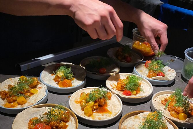 Bike to taste the world's best tacos - Mexico City - Stop 1 in Roma Norte: bike up, meet your guide, and get your bearings fast