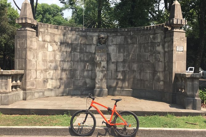 Bike Tour in Mexico City - Why a Chapultepec bike tour beats walking