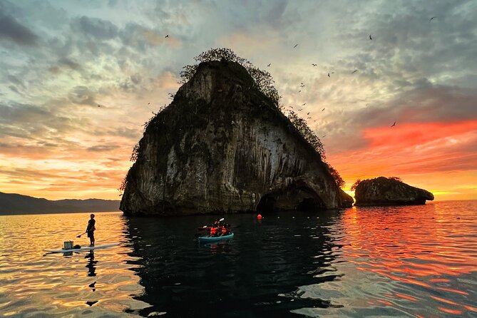Bioluminescence by kayak or SUP to Los Arcos Puerto Vallarta - Why Los Arcos bioluminescence feels different