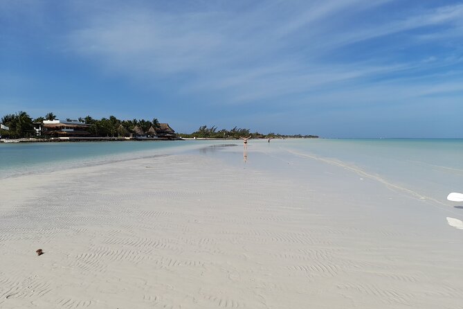 Boat Tour of Three Islands in Holbox with Transportation - Getting From Your Hotel to the Boat Dock (Without Wasting Time)