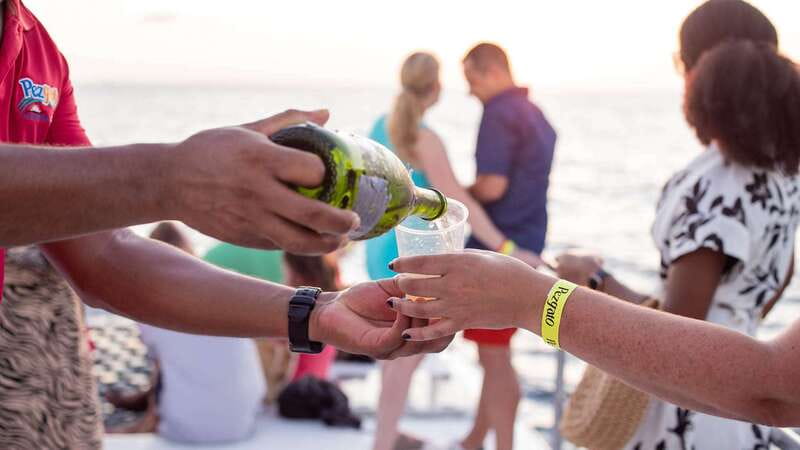 Cabo San Lucas: 2 Hour Sunset Cruise with Food and Wine - Price and value: what $138 includes, and where it makes sense