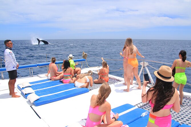 Cabo San Lucas All-Inclusive Private Catamaran Snorkeling Cruise - Stop 1: El Arco de Cabo San Lucas for the classic photo moment