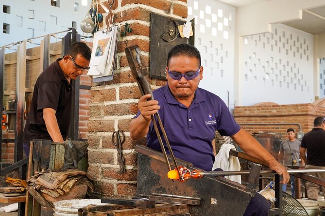 Cabo San Lucas Arch Cruise and Shopping Tour - Pearls, Jewelry Stories, and How the Education Shapes the Shopping