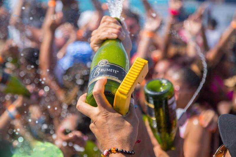Cabo San Lucas: Hip Hop Boat Party with Unlimited Drinks - Should You Book This Cabo Hip Hop Boat Party?