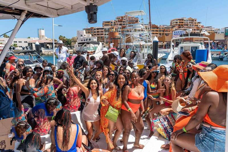 Cabo San Lucas: Hip Hop Boat Party with Unlimited Drinks - Meeting at Muelle del Cabo, Boarding the Cabo Wave